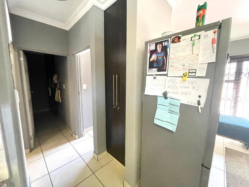 To Let 2 Bedroom Property for Rent in Die Bult North West